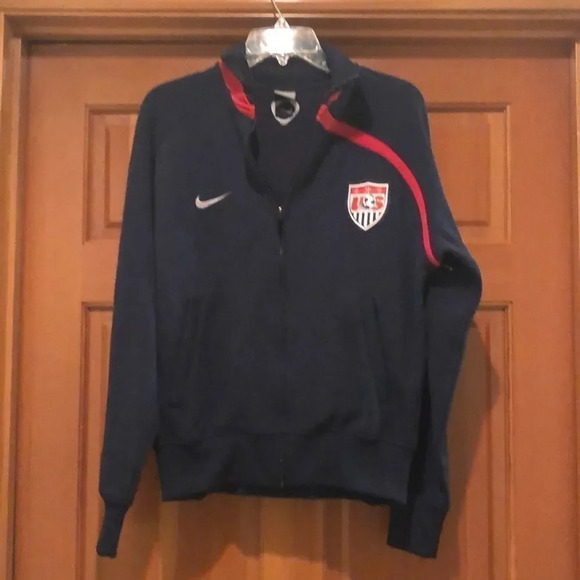 NIKE woman’s soccer zip up jacket - Picture 1 of 13